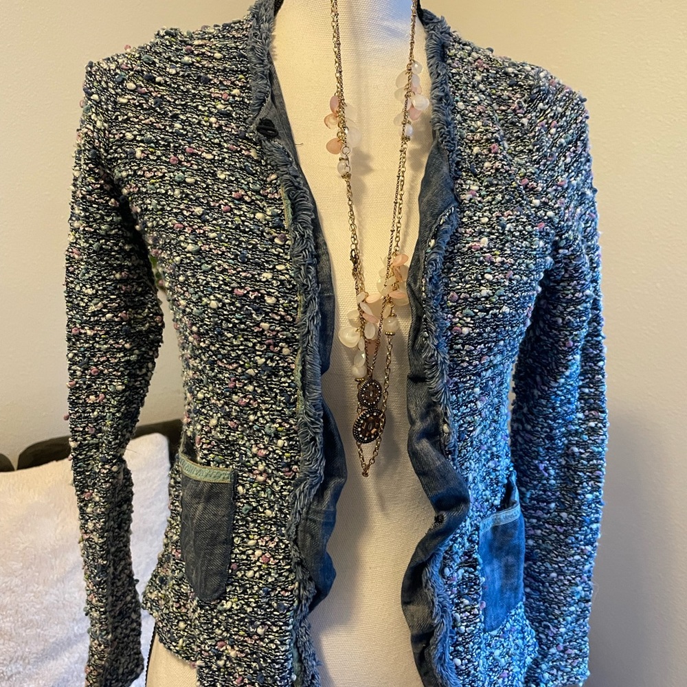 Sweater / Blouse